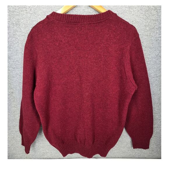 CLUB INTERNATIONAL VINTAGE MEN'S V-NECK SWEATER – MAROON / GRAY / WHITE – SIZE S - Picture 2 of 8